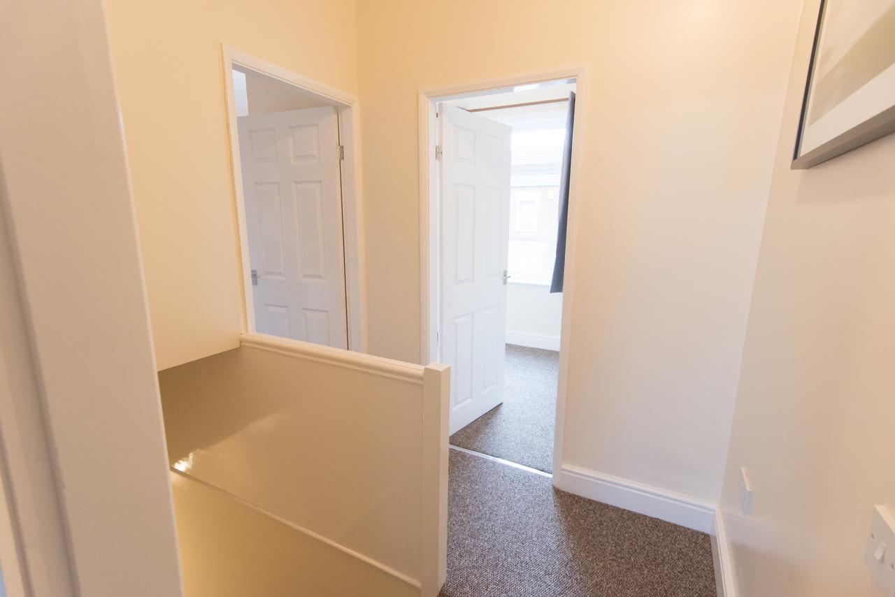 Campbell House Villa Gainsborough Bagian luar foto
