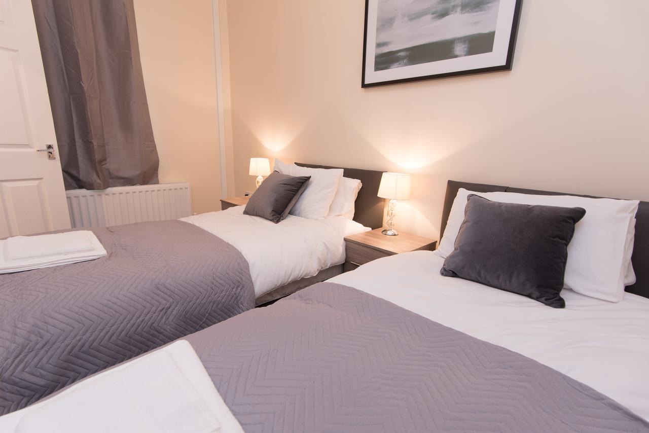 Campbell House Villa Gainsborough Bagian luar foto